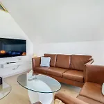Casa de Férias Three-bedroom In *