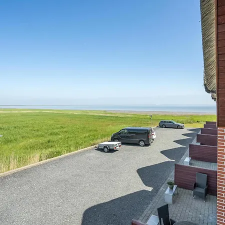 Three-bedroom In Romo *